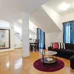 Three-bedroom With Sea View 08 Apartment Mokosica