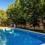 Three-bedroom With Sea View 08