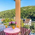 Three-bedroom With Sea View 08 Apartment Mokosica