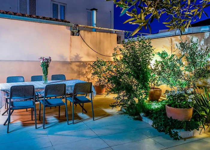 Three-bedroom With Sea View 08