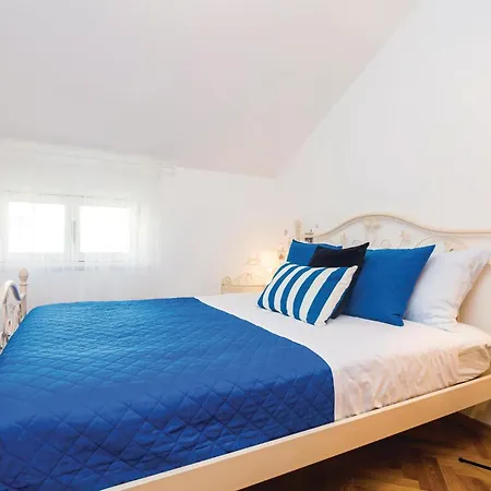 아파트 Three-bedroom With Sea View 08 Mokošica