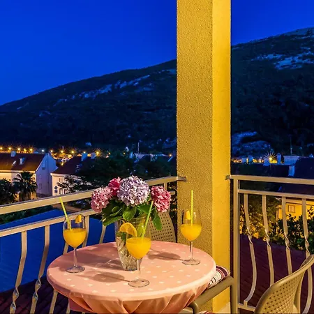 아파트 Three-bedroom With Sea View 08 Mokošica